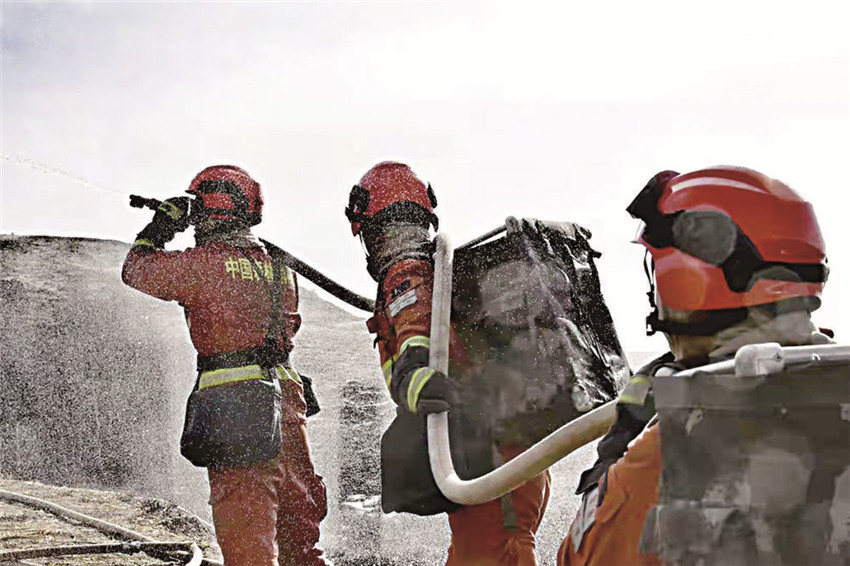 消防員.jpg 消防員.jpg