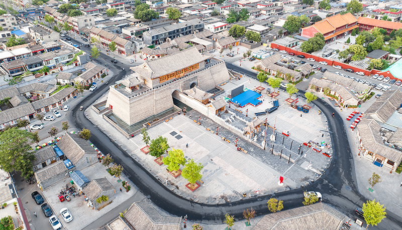 2022年9月8日，石家莊，航拍正定縣正定古城陽和樓與正定歷史文化街。