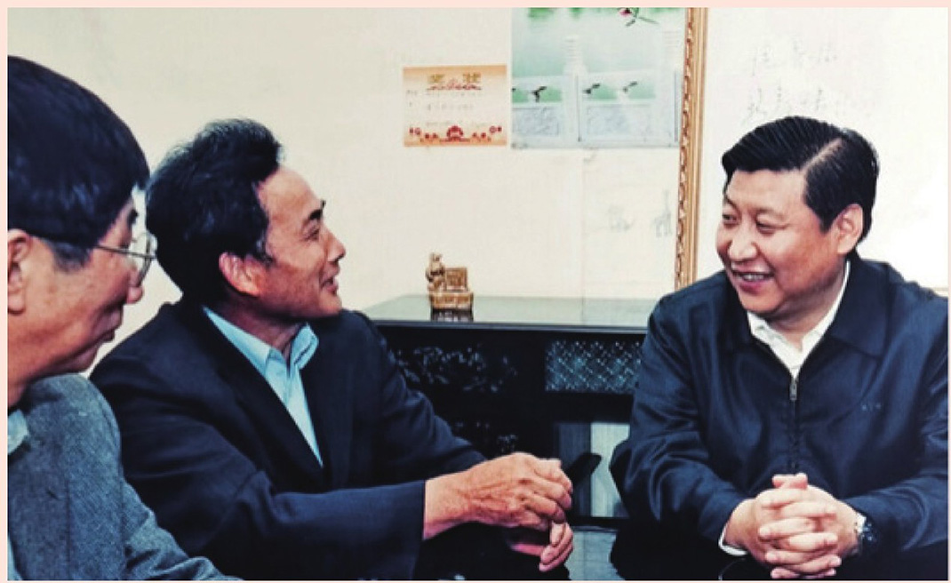 2003年4月24日，時任浙江省委書記習(xí)近平在浙江下姜村調(diào)研。